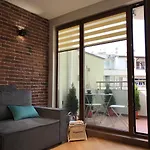 Bright, Comfortable And Cozy Burgas