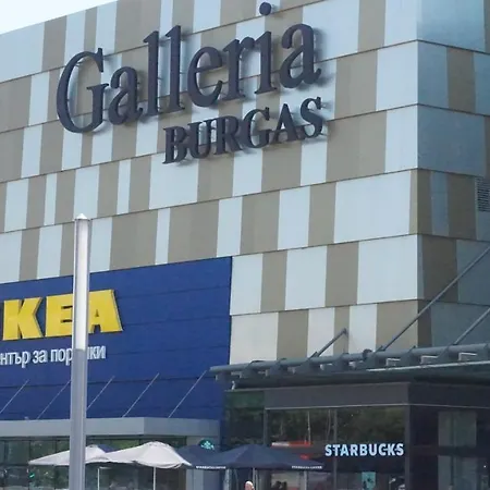 Апартаменты Bright, Comfortable And Cozy Бургас